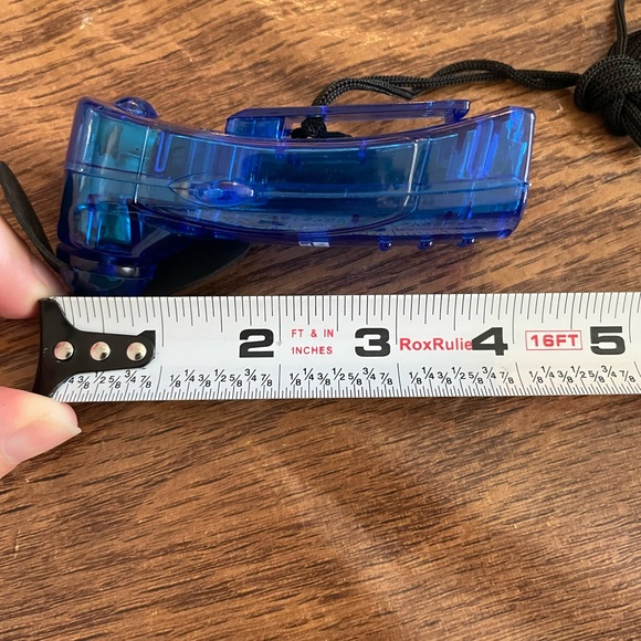 Clear Blue Tone Plastic Battery Operated Hand Held/ Necklace Fan - Picture 4 of 5